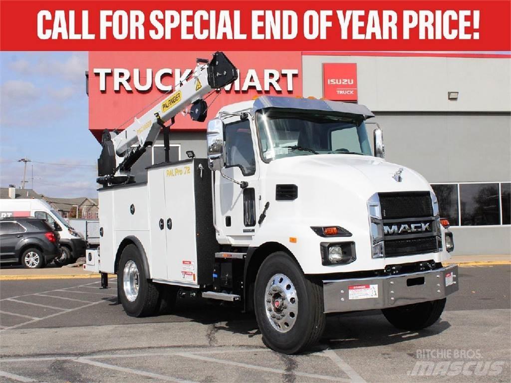 Mack MD6 Kamioni sa kranom
