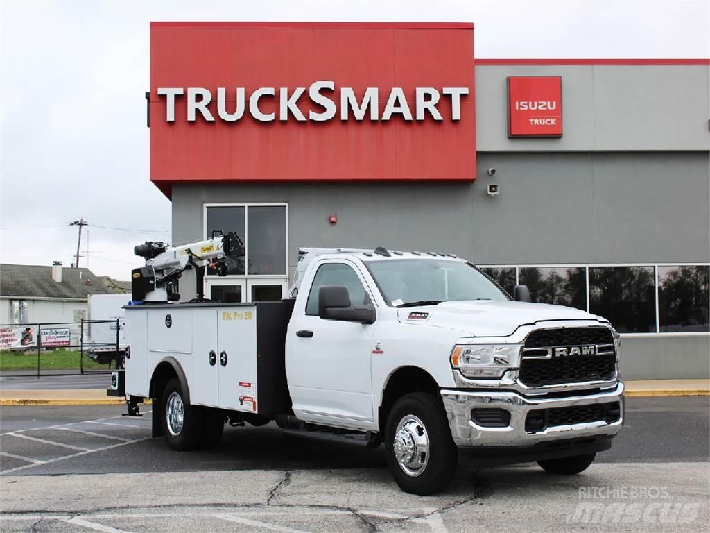 RAM 3500 Kamioni sa kranom