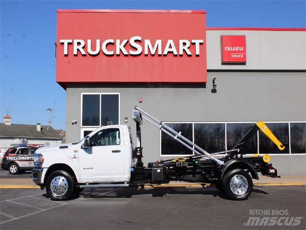 RAM 5500 Rol kiper kamioni sa kukom za podizanje tereta