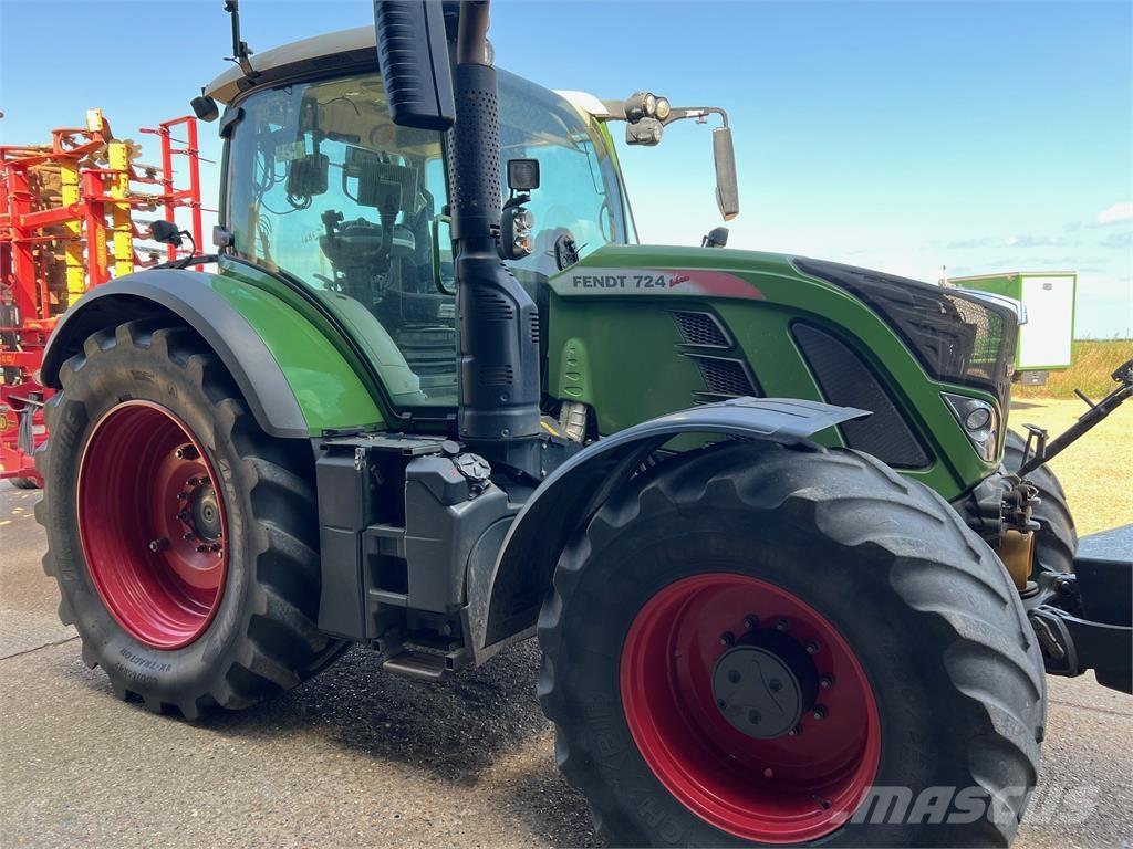 Fendt 724 Traktori