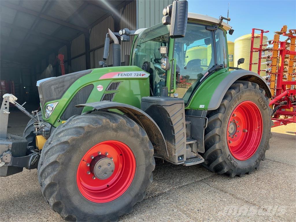 Fendt 724 Traktori