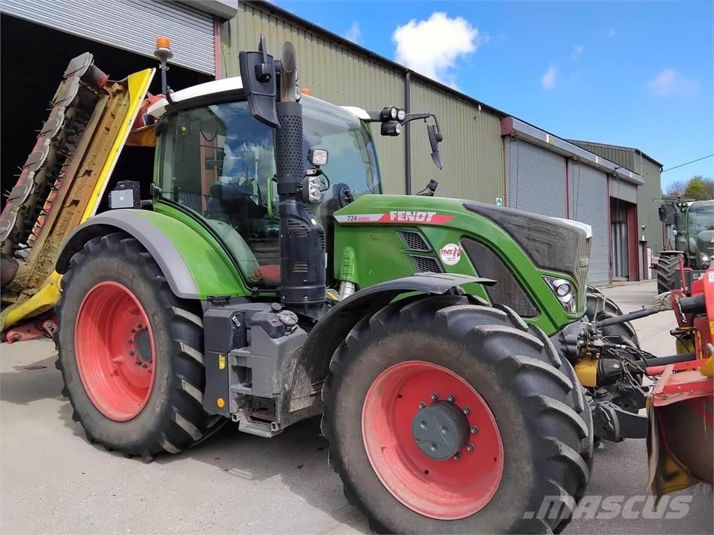 Fendt 724 Traktori