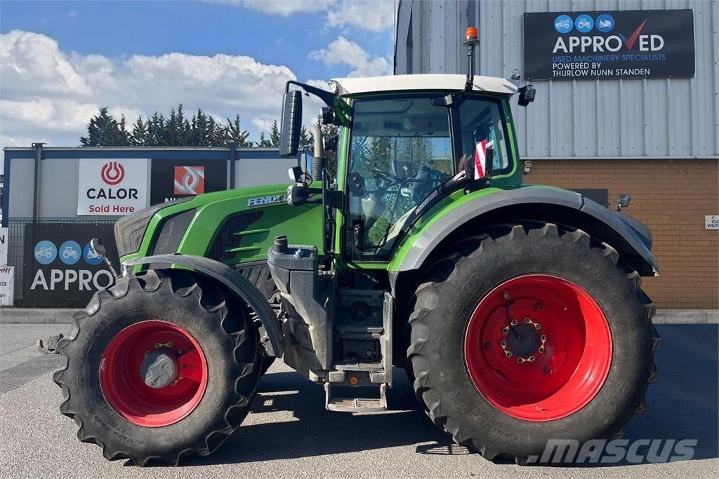 Fendt 828 VARIO Traktori