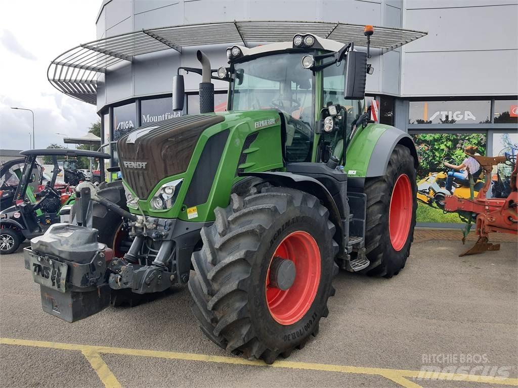 Fendt 828 VARIO S4 Traktori