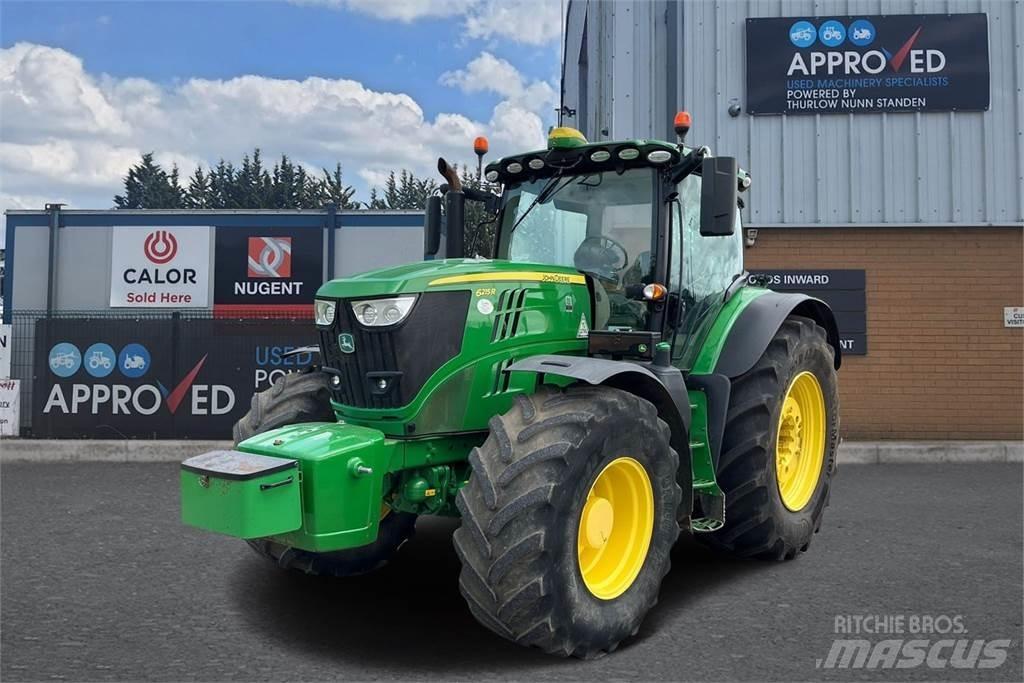 John Deere 6215R Traktori