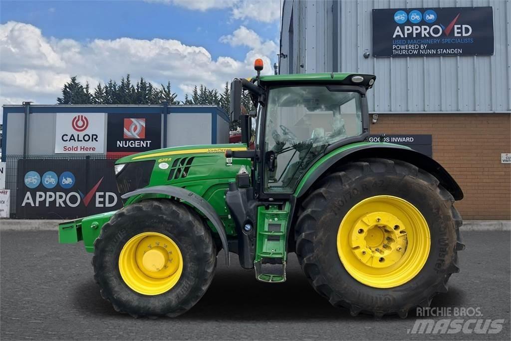 John Deere 6215R Traktori