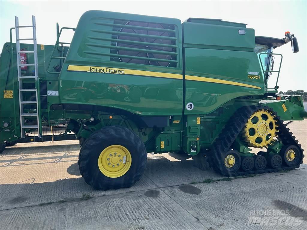 John Deere T670I Kombajni