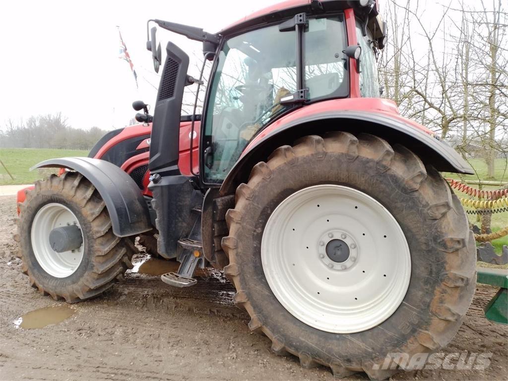 Valtra T195V Traktori