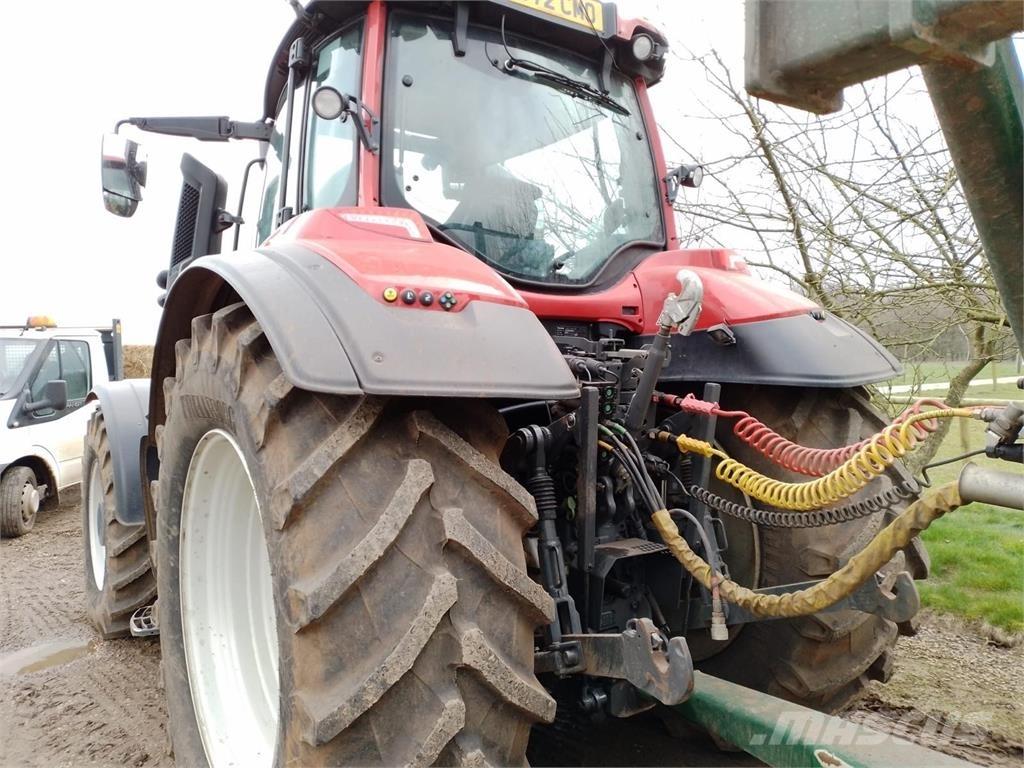 Valtra T195V Traktori