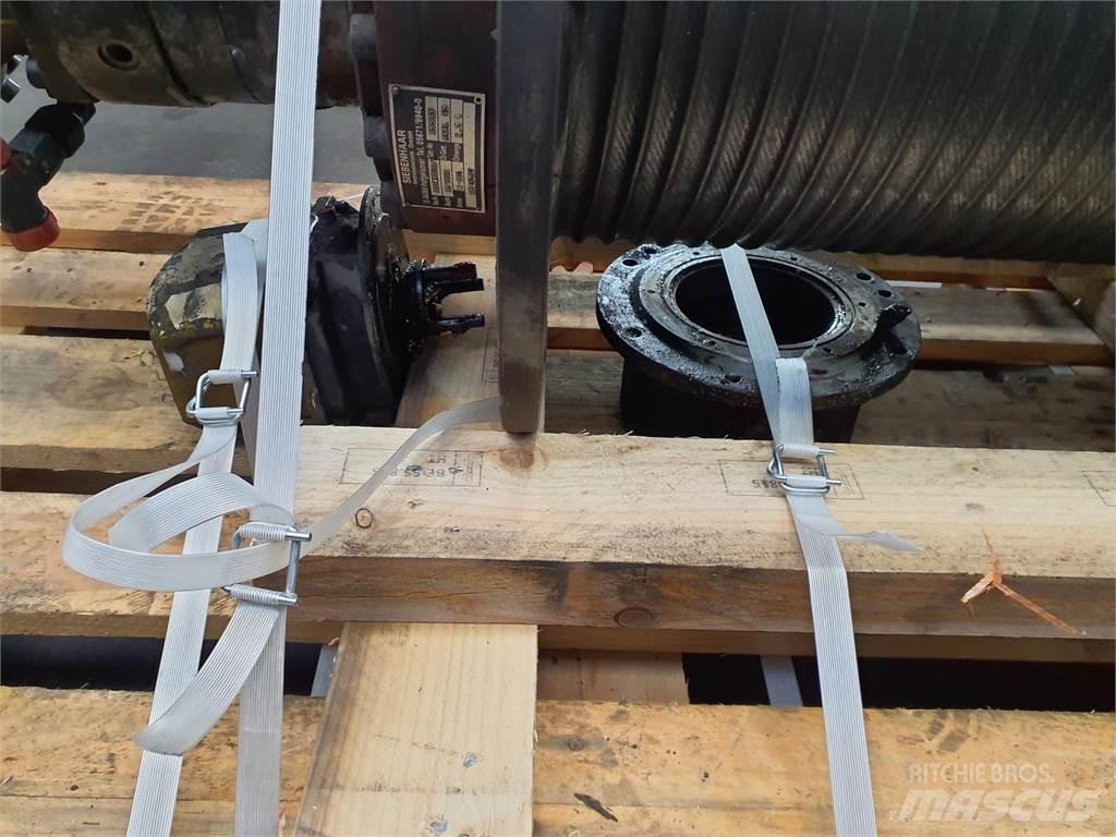 Grove GMK 4075 winch Delovi i oprema za kran