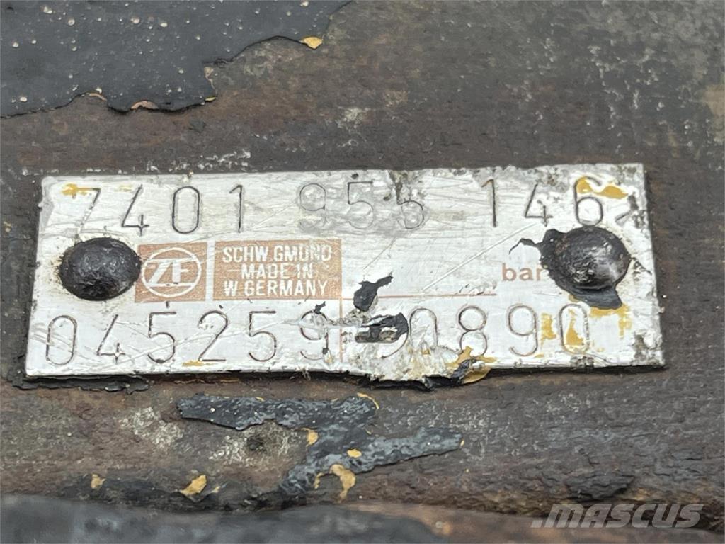  Steering box Delovi i oprema za kran