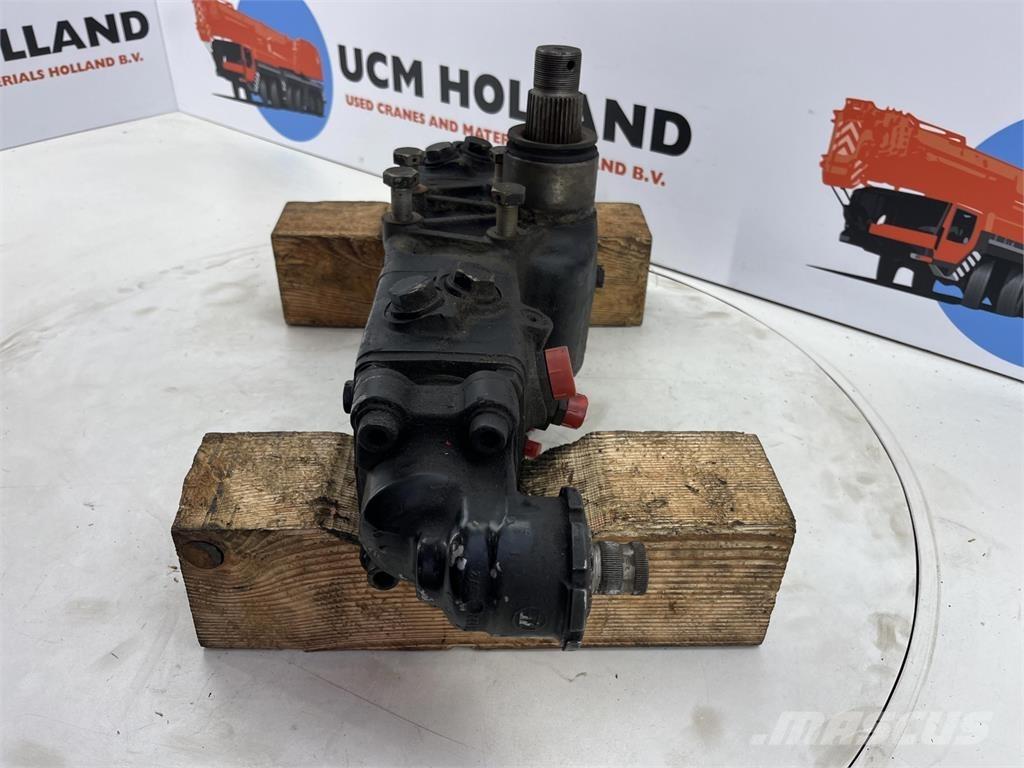  Steering box 210bar Delovi i oprema za kran