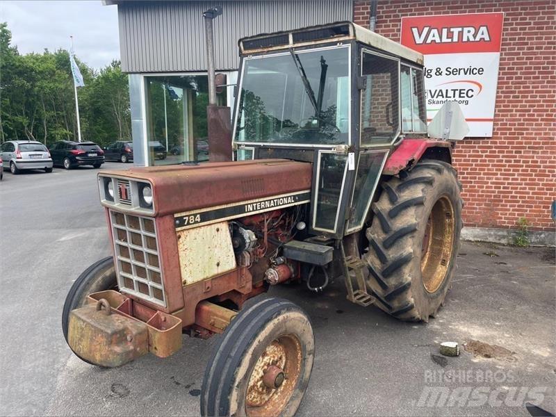IH 784 Traktori