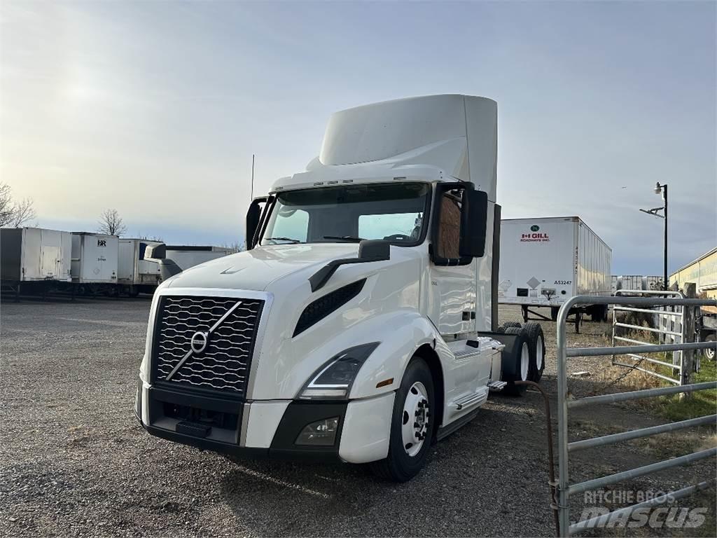 Volvo VNL300 Tegljači