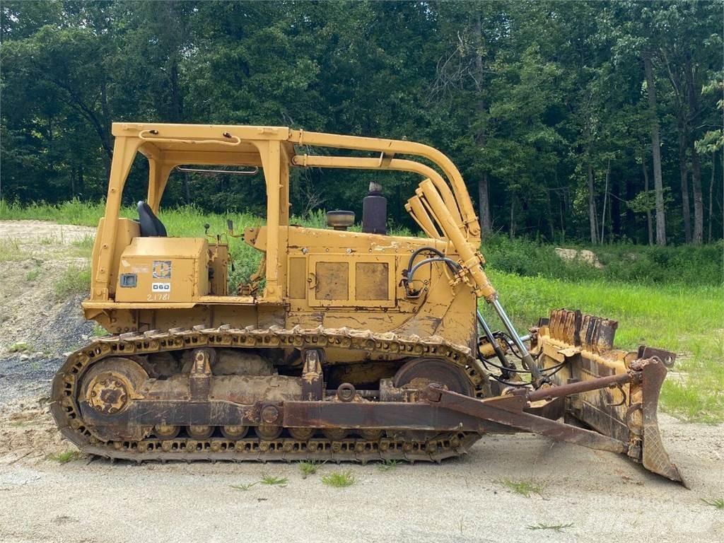 CAT D6D Ostalo za građevinarstvo
