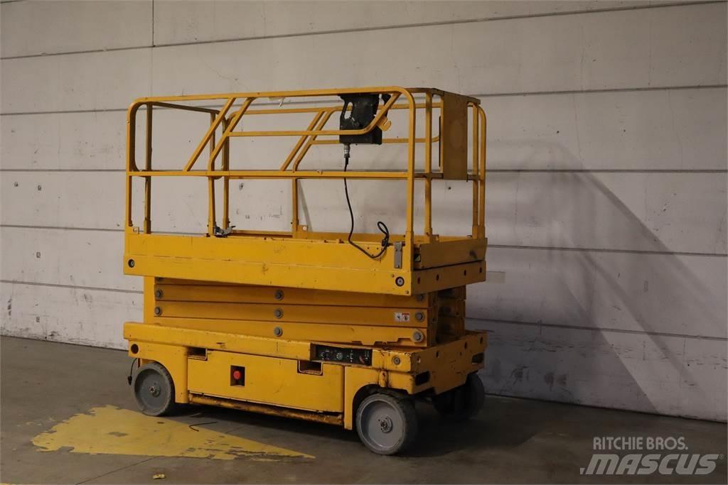 Haulotte Compact 10 Makazaste platforme