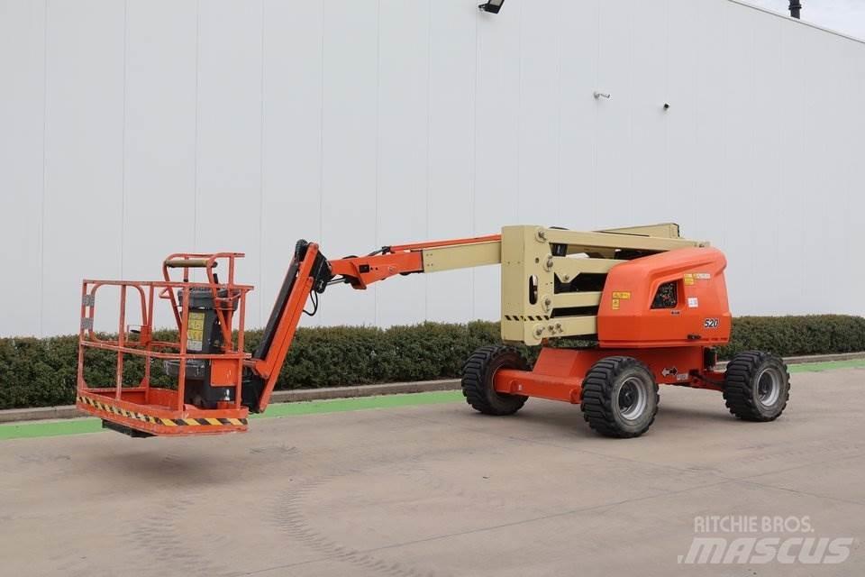 JLG 520AJ Zglobne podizne platforme