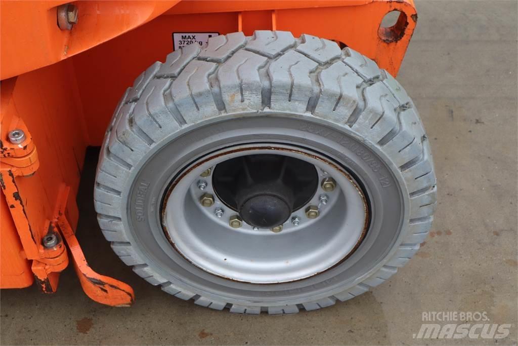 JLG E300AJP Zglobne podizne platforme