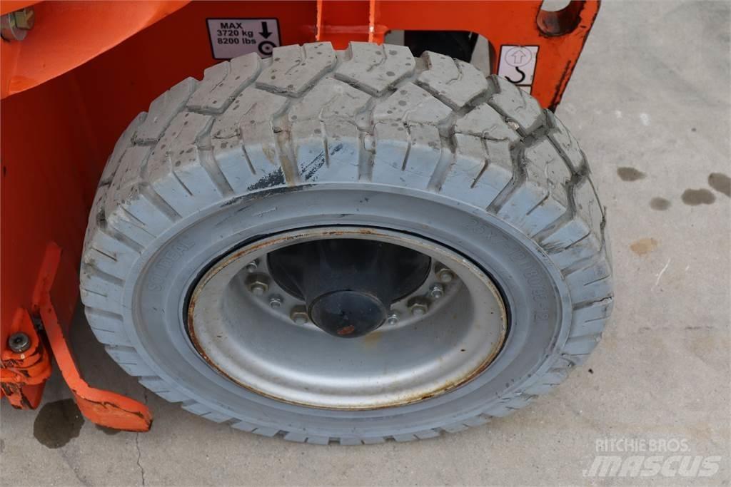 JLG E300AJP Zglobne podizne platforme