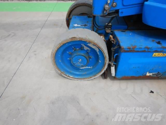 JLG E300AJP Zglobne podizne platforme