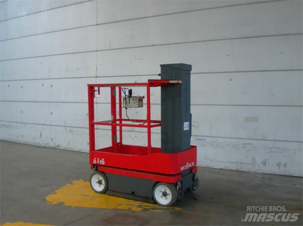 SkyJack SJ16 Jarbolne penjajuće platforme