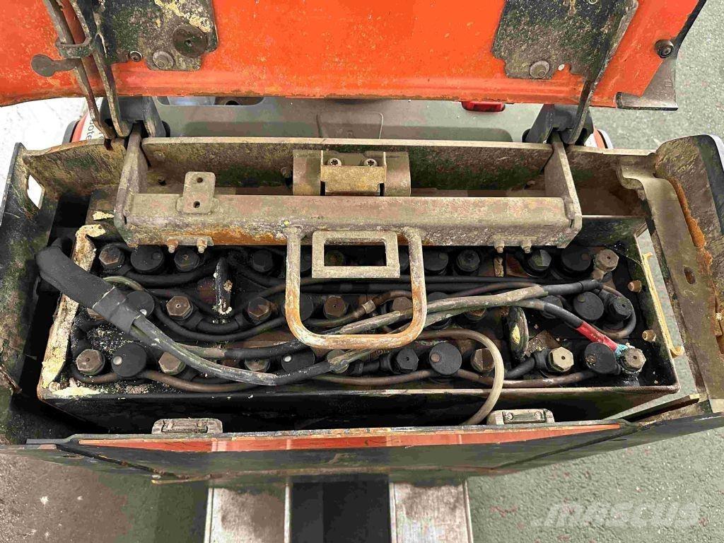 Toyota LPE 200 Nisko podizni električni viljuškar