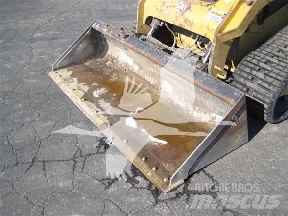 CAT 279D3 Skid steer mini utovarivači