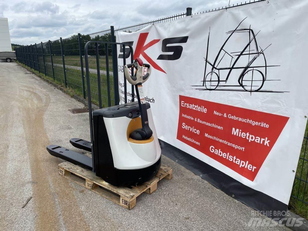 Crown WP3015 Ručni električni viljuškar