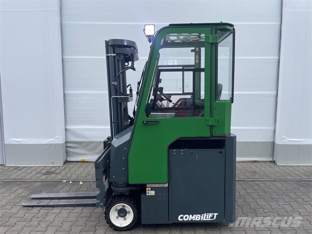 Combilift CBE 2500 Bočni viljuškari