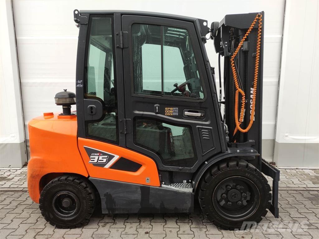 Doosan D35C-9 Dizelski viljuškari