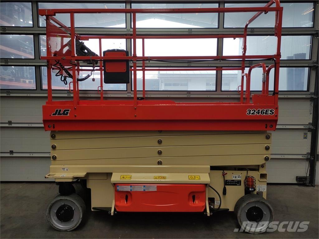 JLG 3246ES Makazaste platforme