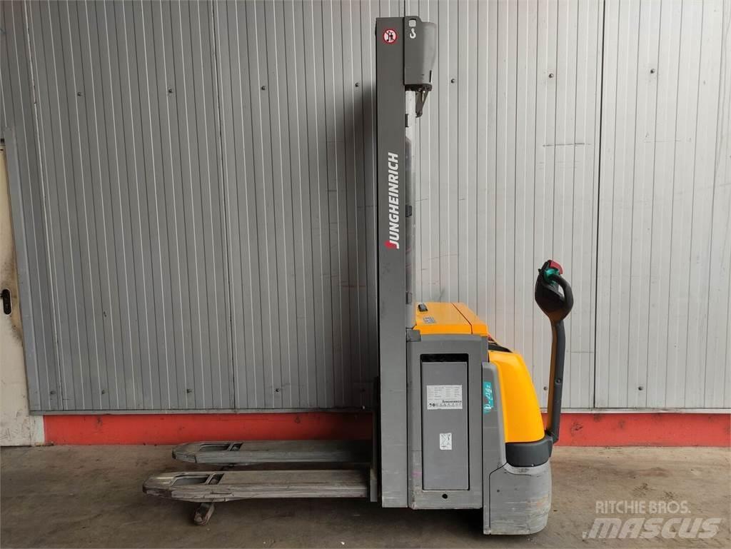 Jungheinrich EJC214Z Ručni električni viljuškar