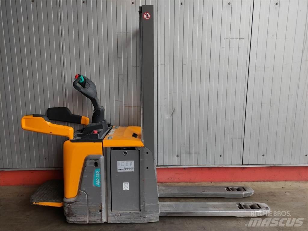 Jungheinrich ERD220 Ručni električni viljuškar
