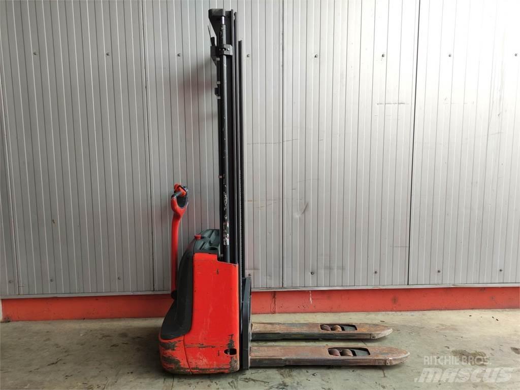 Linde L12 Ručni električni viljuškar