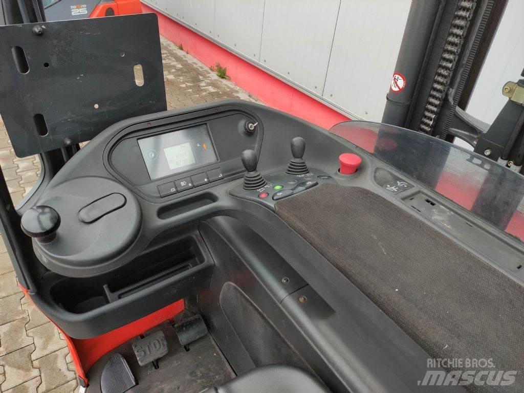 Linde R16G-01-1120 Viljuškari sa pomičnim stupom