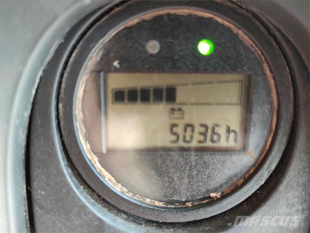 Linde T16-1152 Nisko podizni električni viljuškar