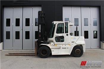 Hyundai 70 D-7 A
