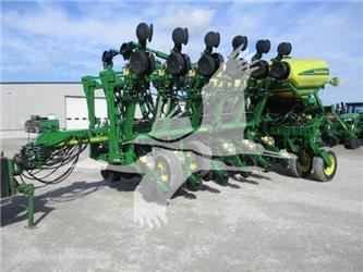 John Deere 1790