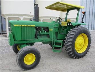 John Deere 4520