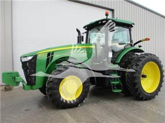 John Deere 8245R