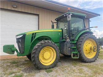 John Deere 8245R