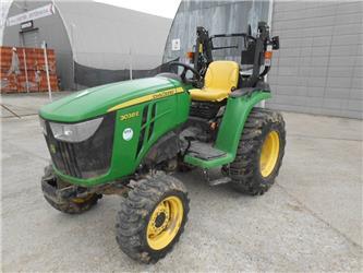 John Deere 3038 E
