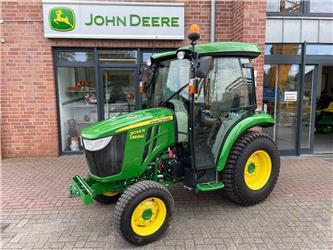 John Deere 3046R