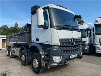 Mercedes-Benz Arocs 3240