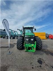 John Deere 8245 R