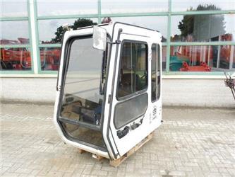Fiat-Hitachi Cabin 200