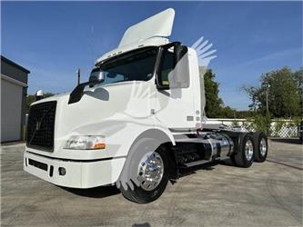 Volvo VNM64T200