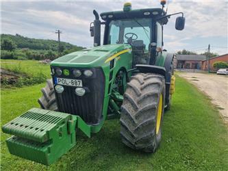 John Deere 8245 R