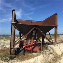  Custom Built 25 Ton Hopper