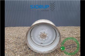 Massey Ferguson 6485 Rim